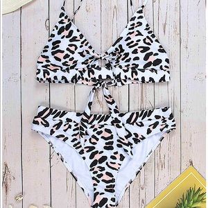 New! Spring 2021 | Bikini Cheetah White/Coral NWT